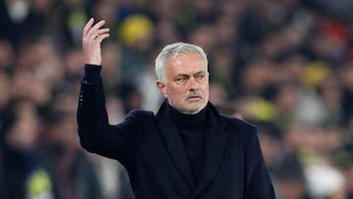 Galatasaray to initiate criminal proceedings against Jose Mourinho