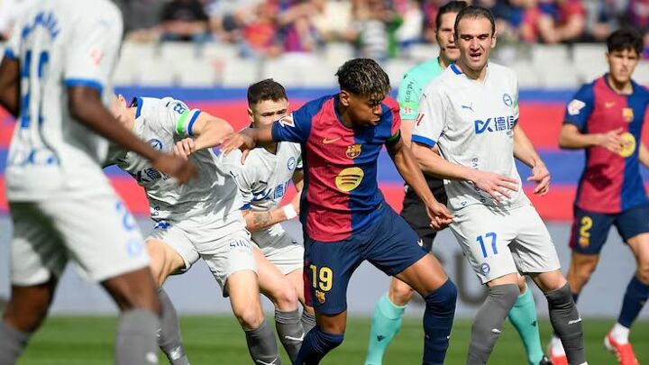 WATCH: Lamine Yamal produces sensational Lionel Messi-like action against Alaves