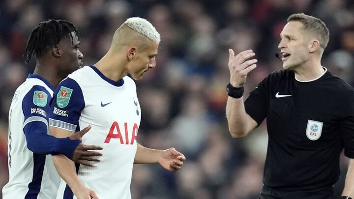 Analysis: Tottenham chaotic and confused