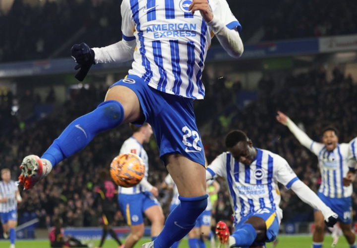 Brighton 2-1 Chelsea: Blues suffer a comeback and out of FA Cup, Mitoma nets