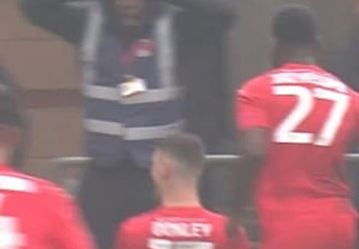 Leyton Orient steward reacts incredibly to Donley’s goal against Manchester City