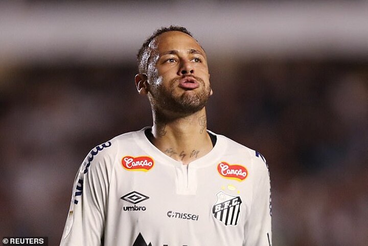 Fans left SHOCKED by Neymar’s miserable stats from his debut since Santos return