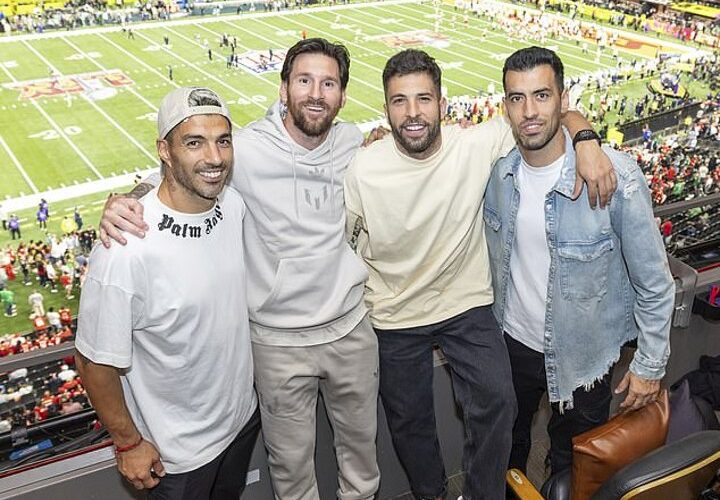 Messi leads ex-Barcelona boys’ night out at the Super Bowl in luxury suite