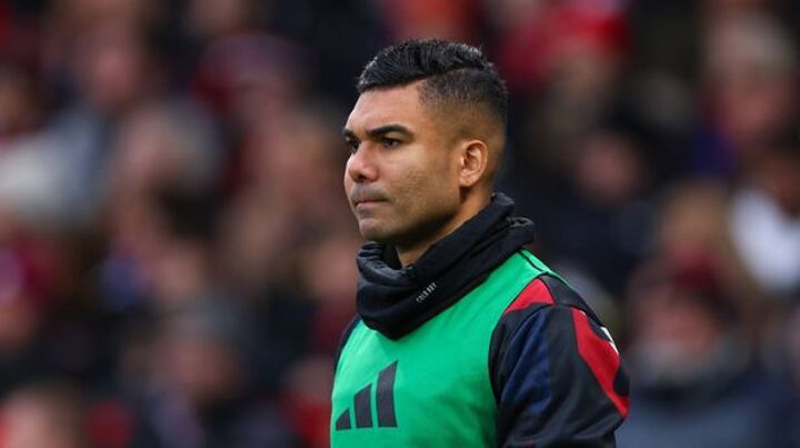 Casemiro offered unlikely Man Utd exit option after suffering three transfer blows