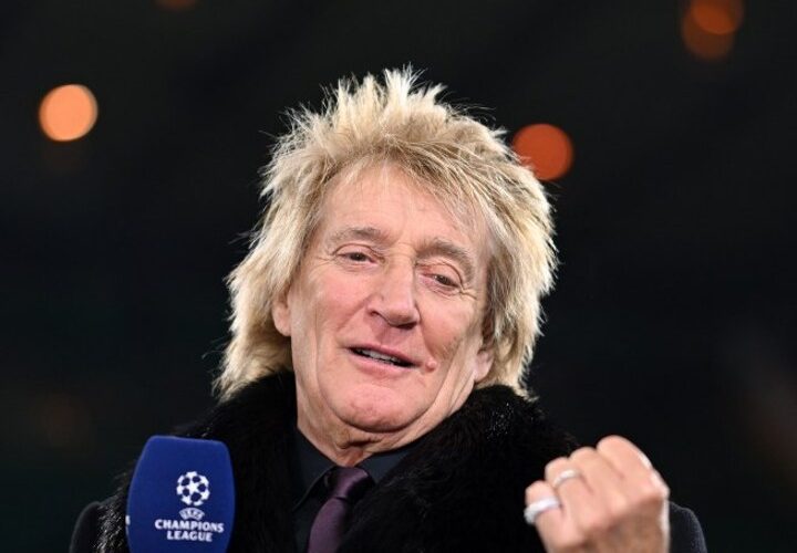 ‘I’ve had a couple of drinks’ – Rod Stewart steals show as he does duet with Carragher and dances at Celtic v Bayern