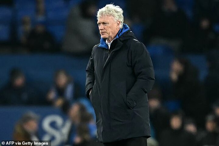 David Moyes admits he ‘feels a bit for’ Arne Slot after the Liverpool boss was sent off at the end of Merseyside derby