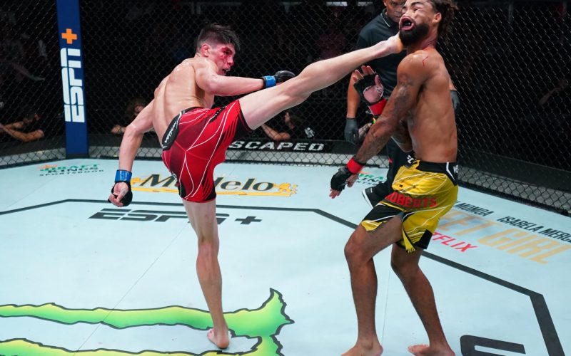 UFC 313 star Ignacio Bahamondes left opponent motionless on the floor with last-gasp spinning kick KO