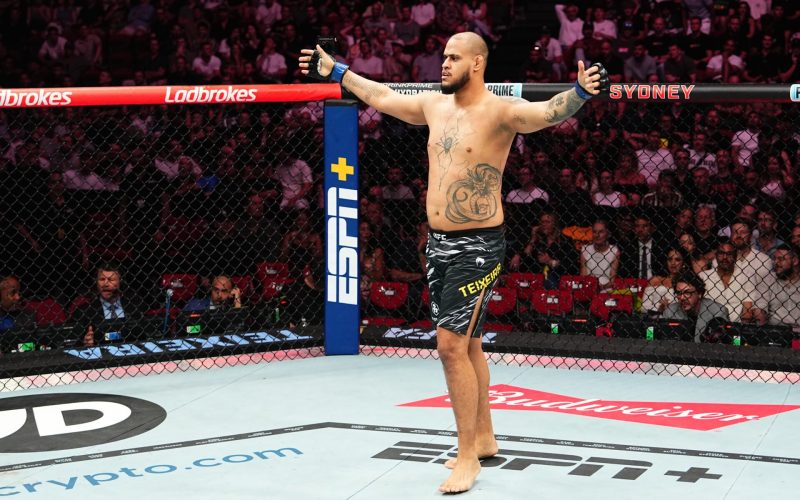 UFC’s tallest fighter improves perfect record with 35-second knockout win at UFC 312