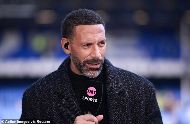 Ferdinand reveals Hojlund has been ‘so bad’ and looks ‘fearful’ on the pitch