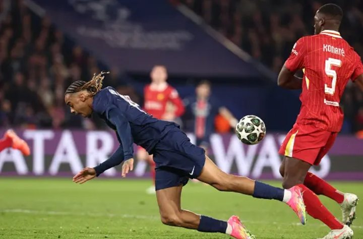 HT. PSG 0-0 Liverpool: Kvaratskhelia’s goal ruled out as hosts dominate Reds