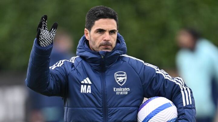 Arsenal star who broke down in tears at Arteta is ‘put on summer transfer list’