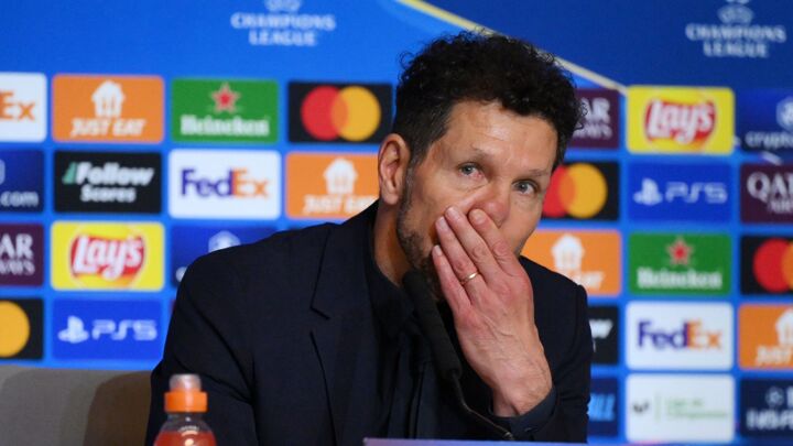 Simeone furious with disallowed Alvarez penalty