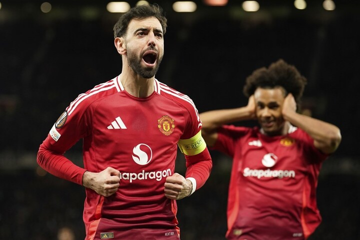 Man Utd 4-1 Real Sociedad (agg 5-2): Bruno HAT-TRICK sends Man Utd into UEL QFs