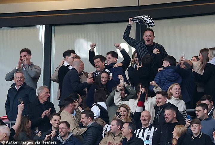 Ant & Dec jubilantly celebrate Magpies’ opening goal against Reds at Wembley