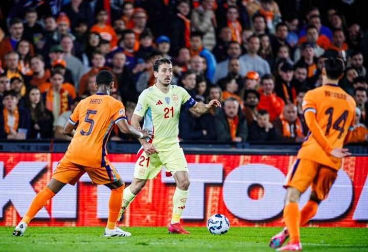 Netherlands 2-2 Spain: Merino last-gasp equalizer forces hosts held by La Roja