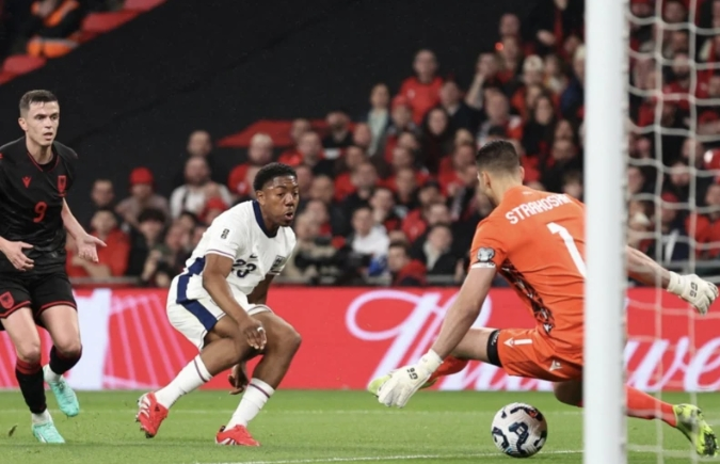 HT. England 1-0 Albania: Lewis-Skelly scores the first goal of the Tuchel era