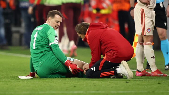 Neuer sidelined with calf injury suffered in Bayern goal celebration