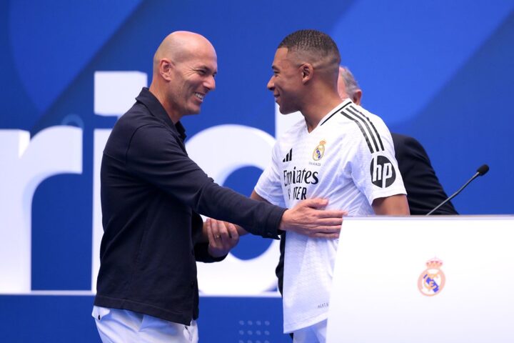 Mbappé would be ‘extremely happy’ to see ‘idol’ Zidane appointed France manager