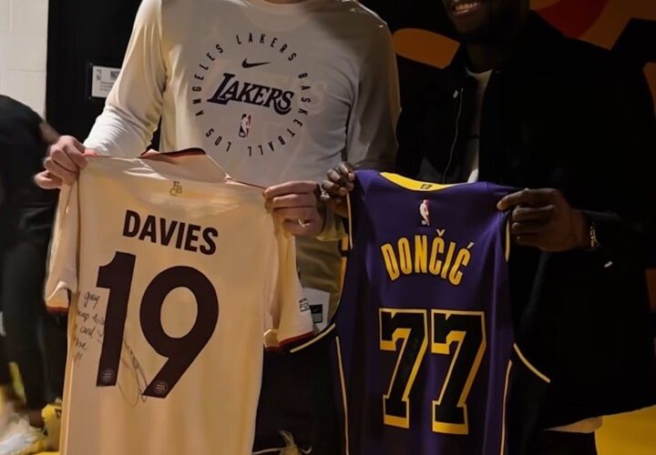 Lakers’ Luka Doncic swaps jerseys & jokingly tries to recruit Alphonso to RMA