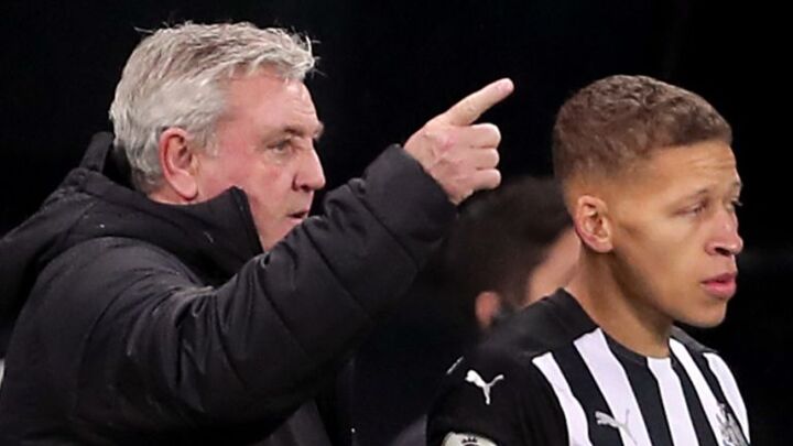 Steve Bruce hits back at Dwight Gayle after Newcastle United tactics criticism