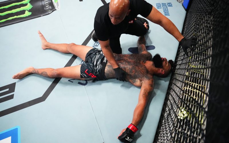 Former NFL star viciously KO’d at UFC Vegas 103 as unbeaten prospect moves to 10-0