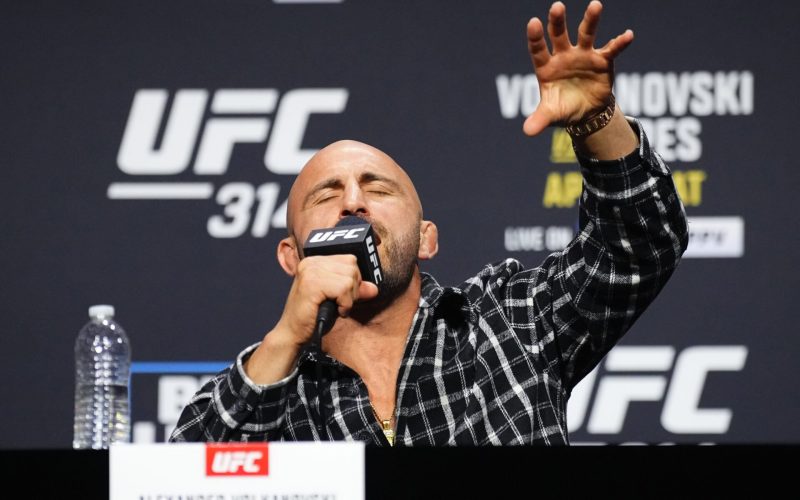 Alexander Volkanovski’s singing to Diego Lopes at UFC 314 press conference has fans convinced he could have second career